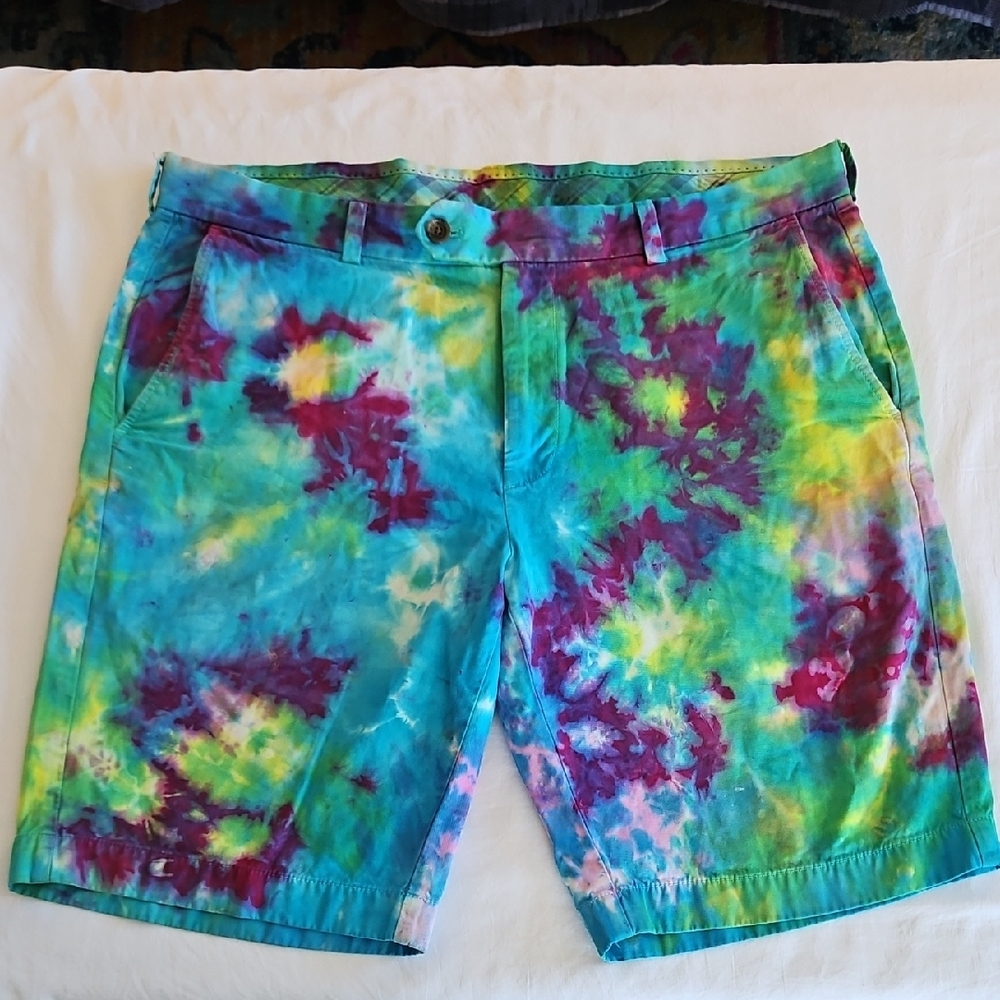 Brooks Brothers Multicolor Tie-Dye Flat Front Shorts